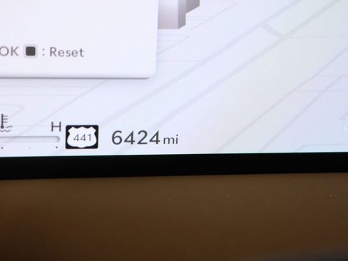 Used 2025 Genesis G80 2.5T image 26