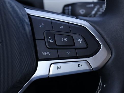 Used 2023 Volkswagen Atlas Cross Sport SE w/ Panoramic Sunroof Package image 22