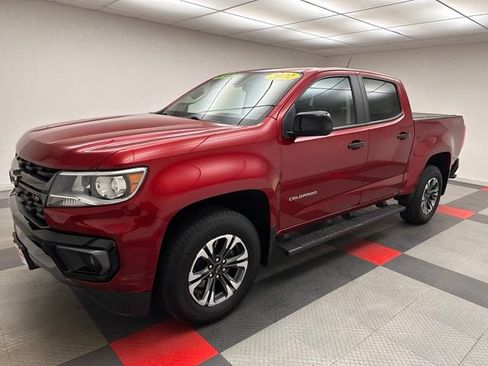 Used 2022 Chevrolet Colorado Z71 AWD/4WD image 3