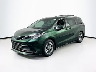Used 2022 Toyota Sienna Limited video 1