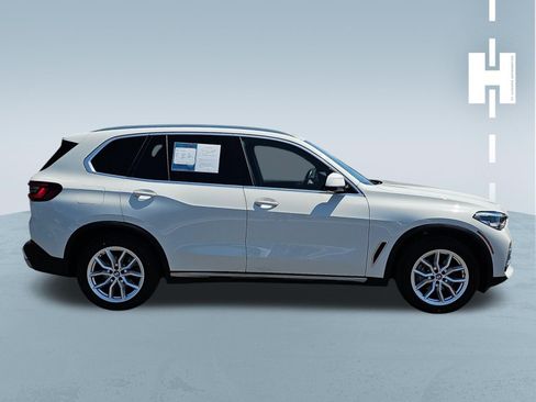 Used 2023 BMW X5 xDrive40i w/ Premium Package AWD/4WD image 3
