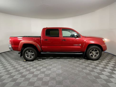 Used 2012 Toyota Tacoma PreRunner image 7