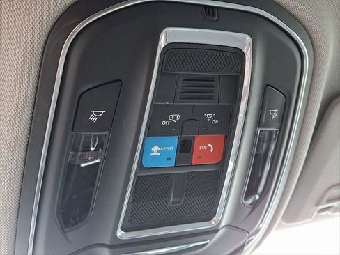 Certified 2023 Jeep Grand Cherokee Laredo image 31