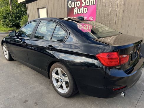 Used 2015 BMW 320i xDrive Sedan AWD/4WD image 4