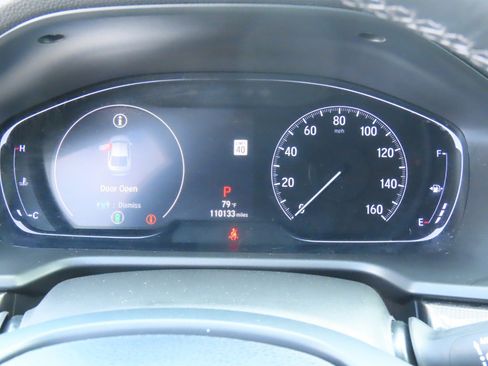 Used 2018 Honda Accord Sport image 27