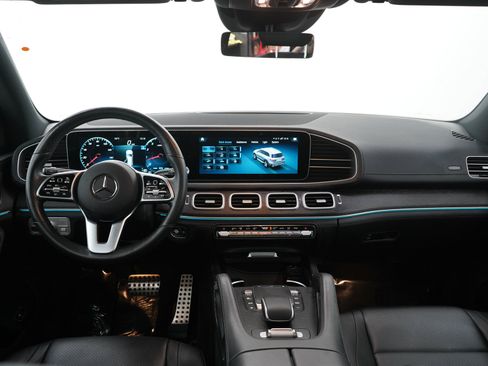 Used 2022 Mercedes-Benz GLS 450 4MATIC image 18