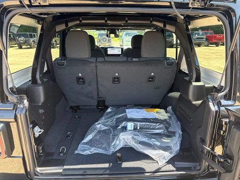 New 2026 Jeep Wrangler Unlimited Sport AWD/4WD image 21