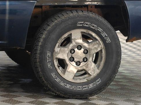 Used 2005 Chevrolet Silverado 1500 LS image 34