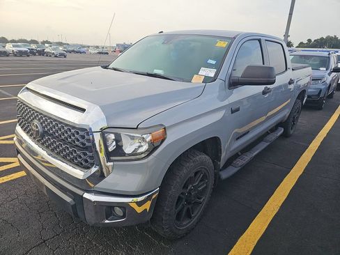 Used 2019 Toyota Tundra SR5 w/ SR5 Upgrade Package RWD image 3