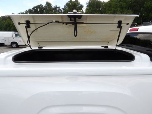 Used 2020 Toyota Tacoma SR image 45