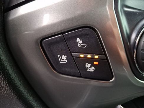 Used 2017 Chevrolet Silverado 1500 LT w/ All Star Edition image 24