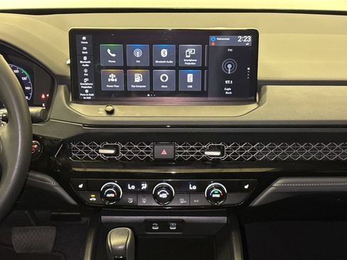 Used 2024 Honda Accord EX-L image 14
