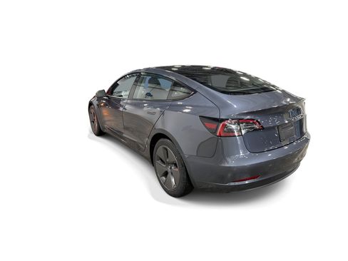Certified 2023 Tesla Model 3 Standard Range RWD image 4