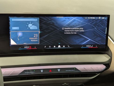 Certified 2025 BMW X3 xDrive30i w/ Premium Package image 25