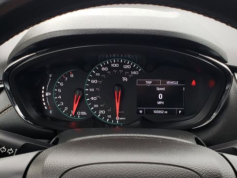 Used 2020 Chevrolet Trax LT w/ LT Convenience Package image 30