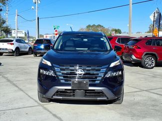 Used 2025 Nissan Rogue SL video 2