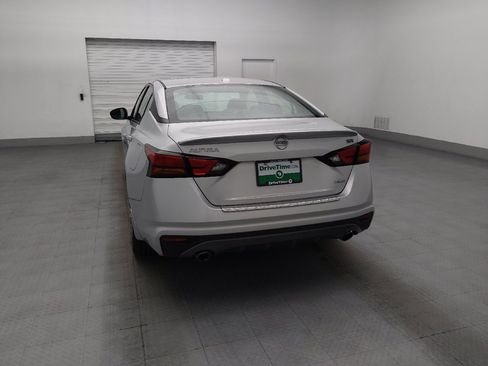 Used 2019 Nissan Altima 2.5 SR AWD/4WD image 6