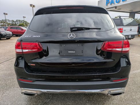 Used 2018 Mercedes-Benz GLC 300 image 5
