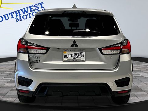 Used 2025 Mitsubishi Outlander Sport AWD image 6