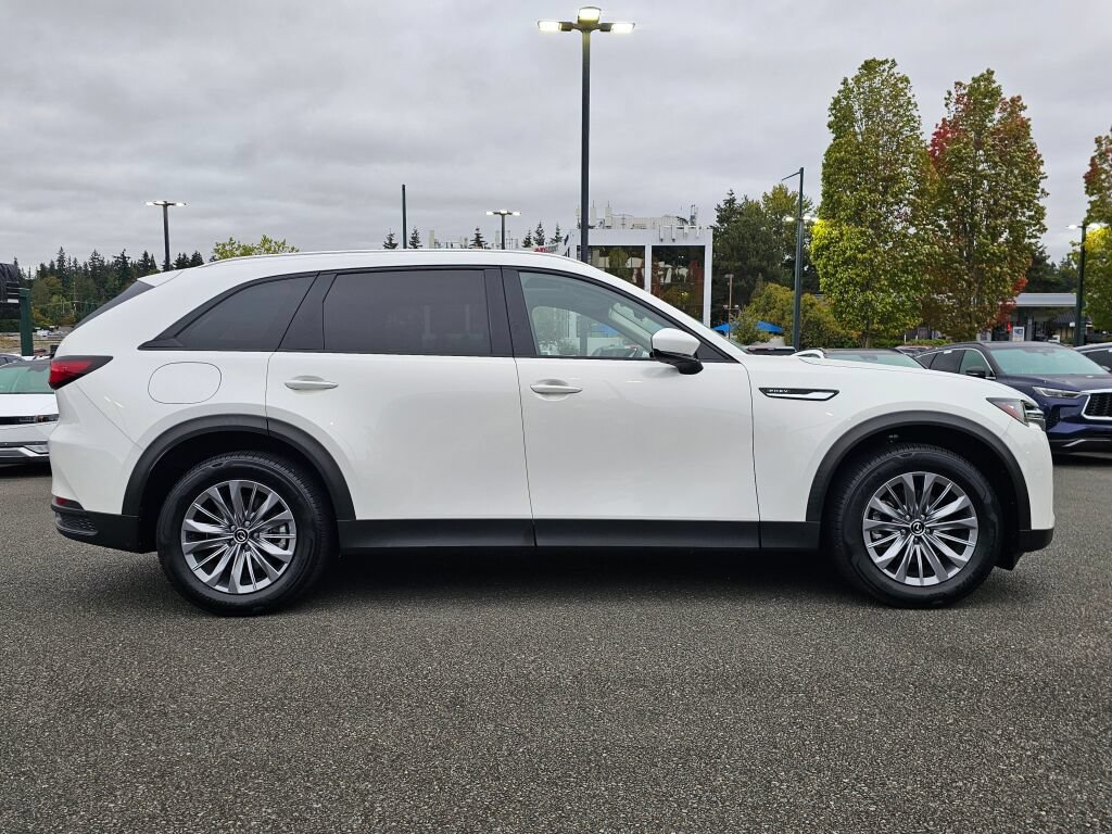 Certified 2024 MAZDA CX-90 Plug-In Hybrid w/ Preferred AWD/4WD image 4