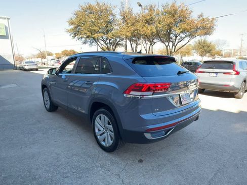 Used 2022 Volkswagen Atlas Cross Sport SE image 6