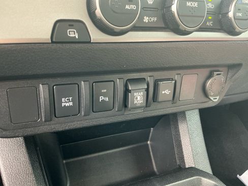 Used 2023 Toyota Tacoma SR5 RWD image 30