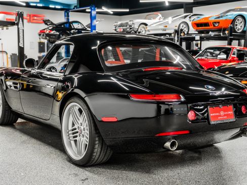 Used 2003 BMW Z8 RWD image 6