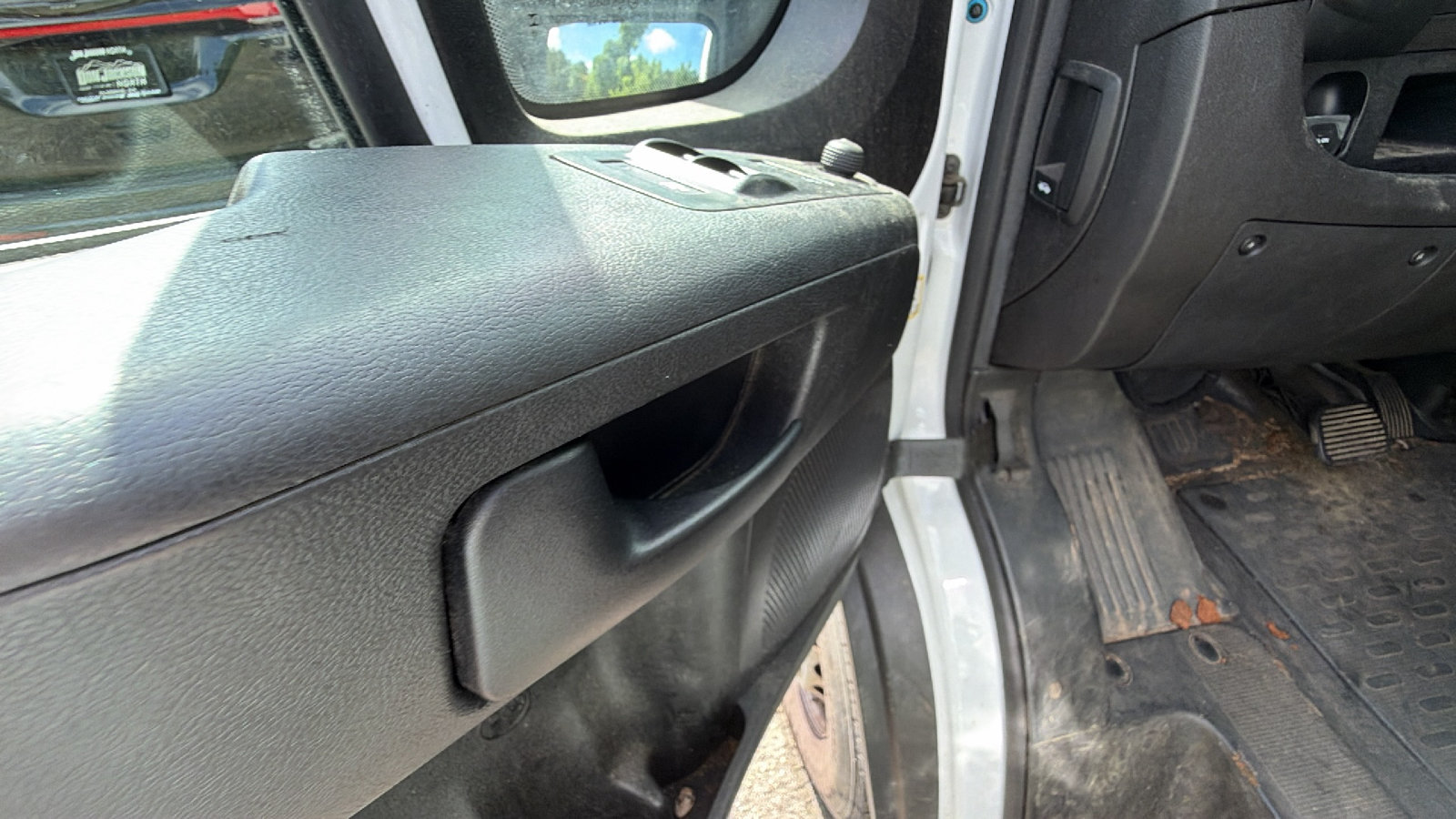 Used 2024 RAM ProMaster 2500 w/ Convenience Group FWD image 16