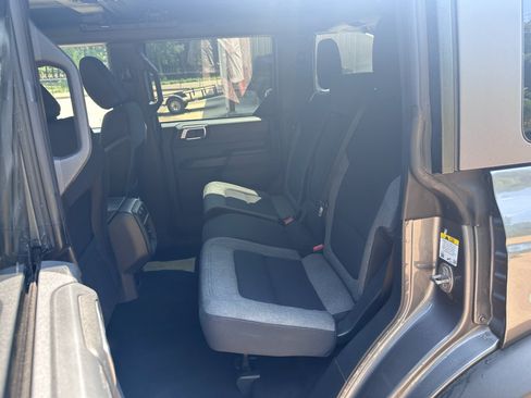 Used 2025 Ford Bronco Big Bend AWD/4WD image 9