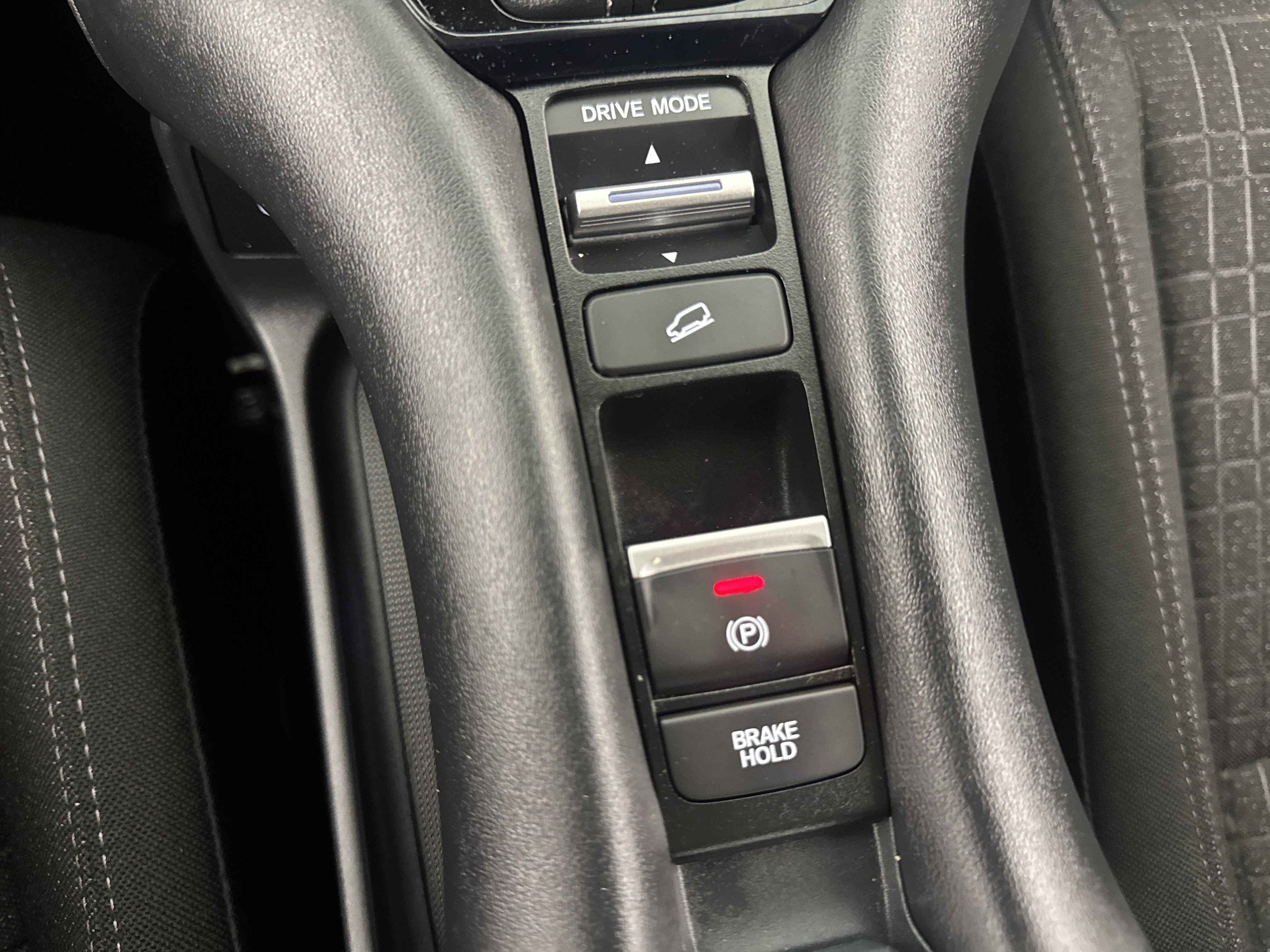 Certified 2026 Honda HR-V LX image 60