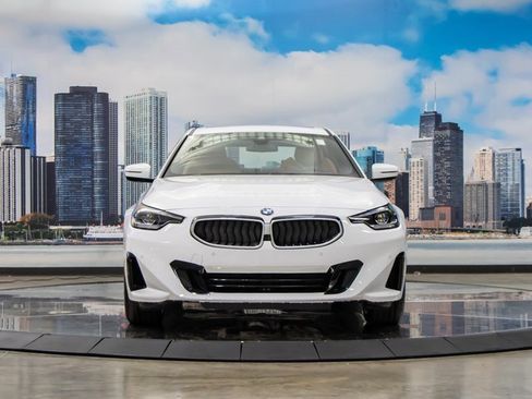 Used 2025 BMW 230i xDrive Coupe w/ Premium Package image 3