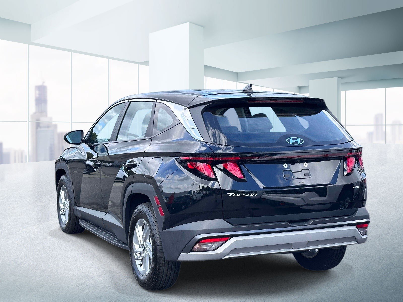 Used 2025 Hyundai Tucson SE AWD/4WD image 3