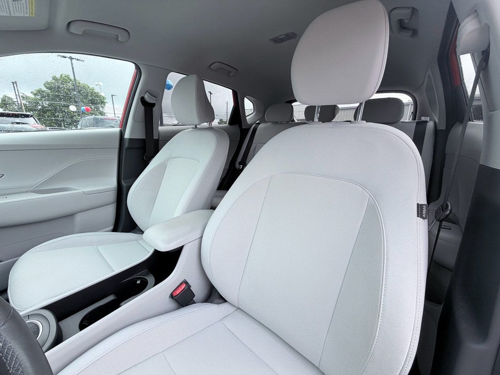Used 2024 Hyundai Kona SEL FWD image 21