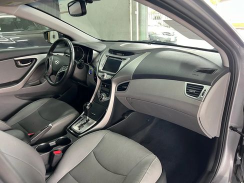 Used 2013 Hyundai Elantra Limited w/ Technology Pkg image 16