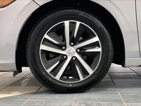 Used 2023 Honda Civic LX image 7