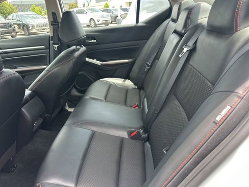 Used 2024 Nissan Altima 2.5 SR FWD image 12