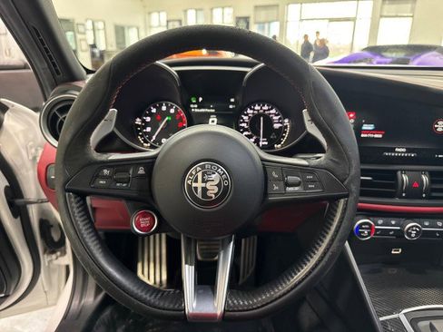 Used 2017 Alfa Romeo Giulia Quadrifoglio image 56