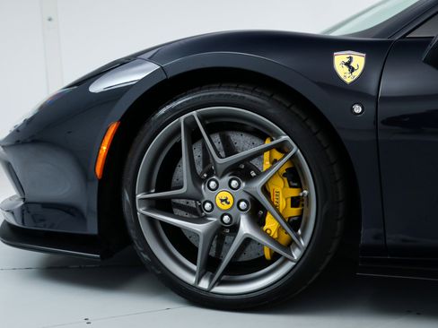 Certified 2022 Ferrari F8 Tributo image 15