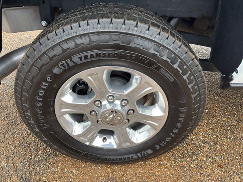 Used 2024 RAM 2500 Big Horn image 10