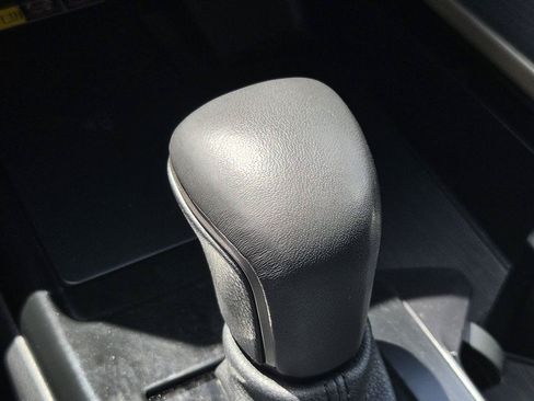 Used 2025 Toyota Camry SE FWD image 21