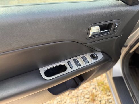 Used 2012 Ford Fusion SEL image 9