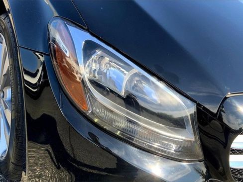 Used 2018 Mercedes-Benz C 300 4MATIC Sedan image 24