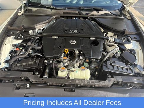 Certified 2025 Nissan Z Performance w/ Floor Mat Package RWD image 26