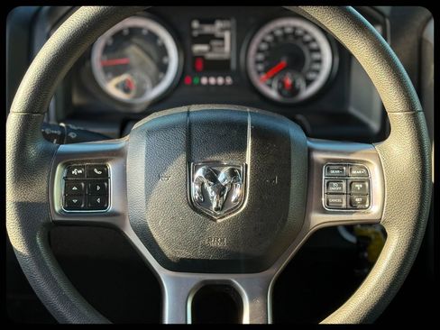 Used 2024 RAM 1500 Warlock RWD image 19