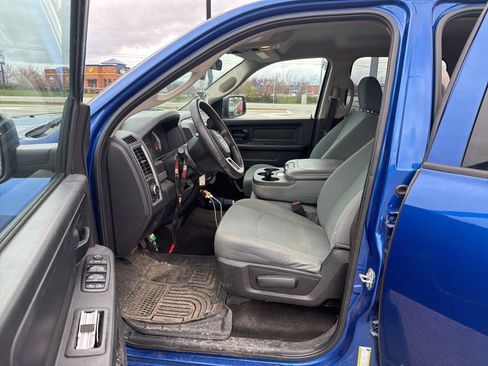 Used 2017 RAM 1500 Express w/ Express Value Package image 6