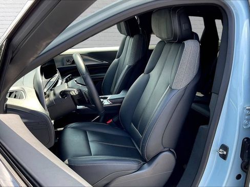 Used 2024 Cadillac Lyriq Tech RWD image 21