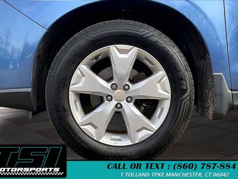 Used 2015 Subaru Forester 2.5i Premium AWD/4WD image 9