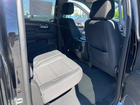 Used 2023 Chevrolet Silverado 1500 RST w/ Convenience Package II AWD/4WD image 17