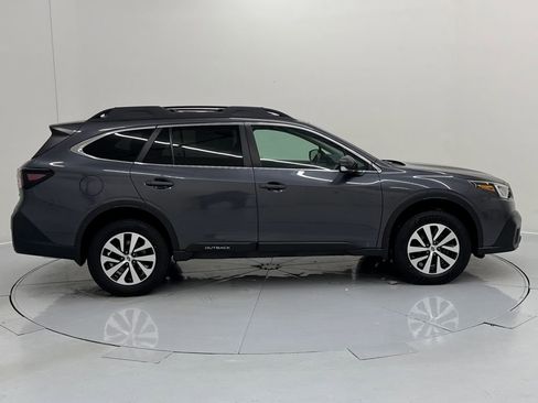 Used 2021 Subaru Outback Premium image 6