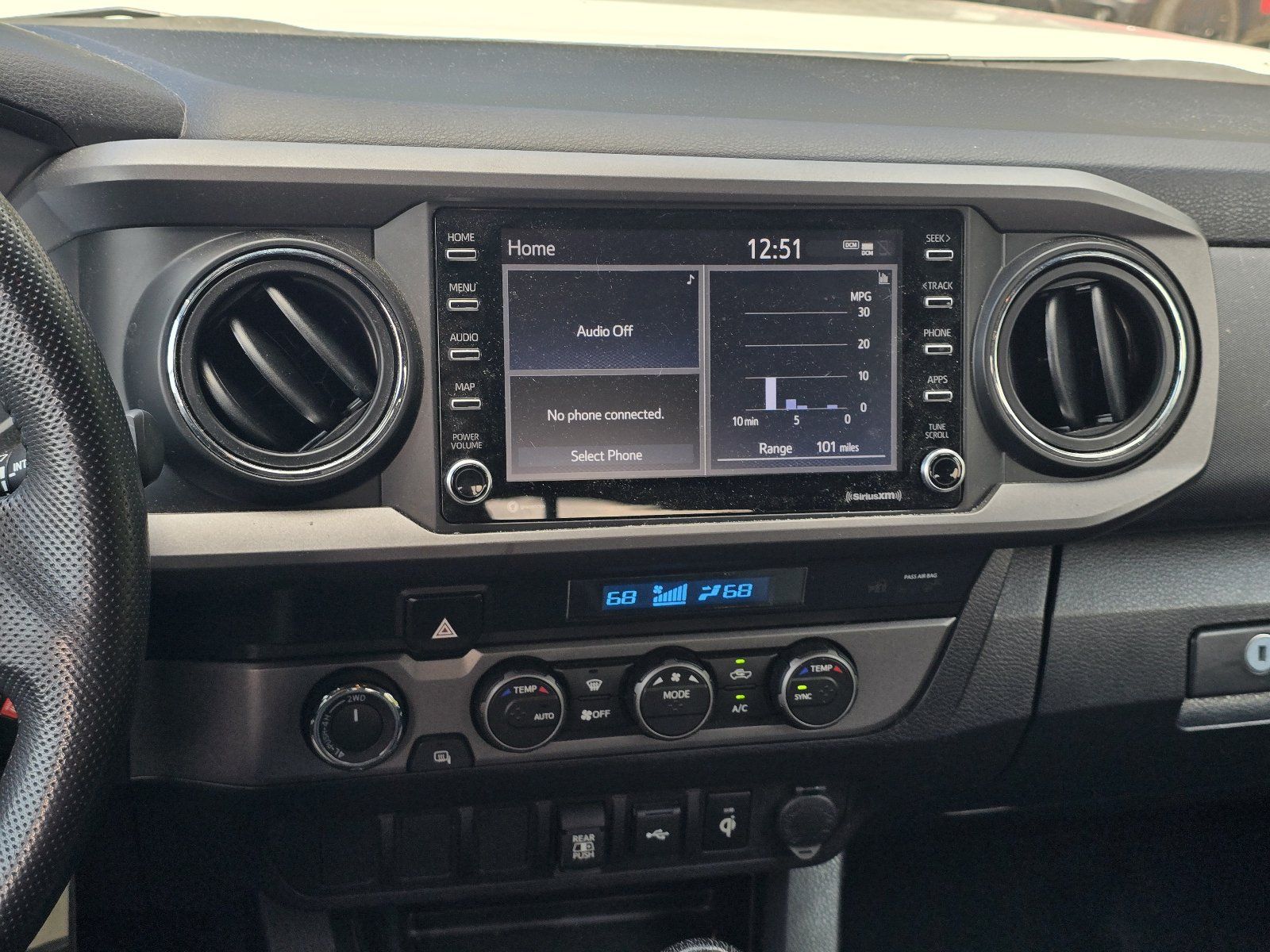 Used 2022 Toyota Tacoma TRD Off-Road AWD/4WD image 18